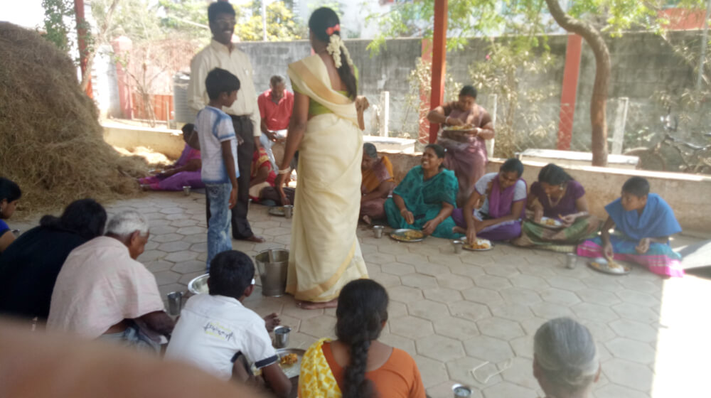 Feed The Hunger at Temple Near Puzhal, 04 Mar 2018