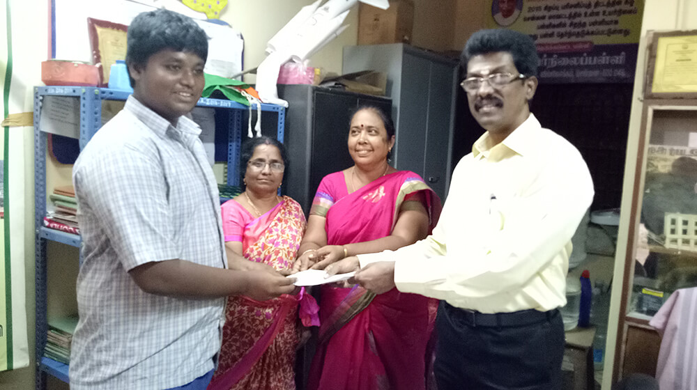 School Topper In 10th Std Encouraged with Cash Award, 18 Jul 2017